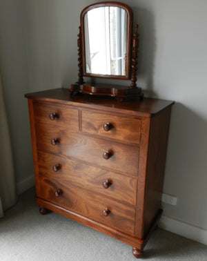 Traditional Victorian Chest of Drawers